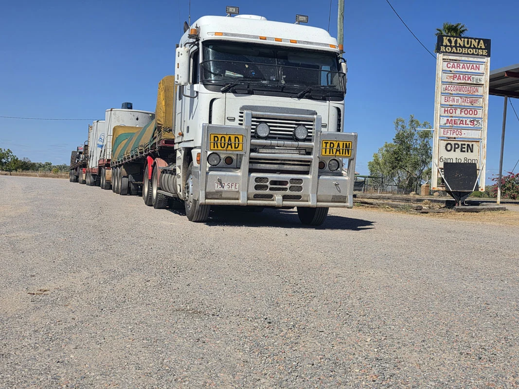 2842